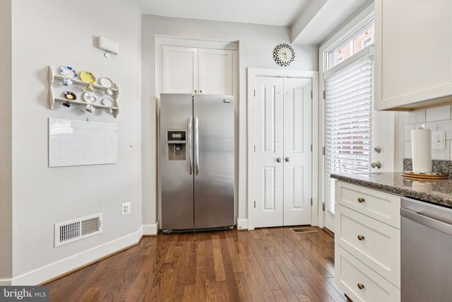 832 SNOWDEN HALLOWELL WAY, Alexandria, VA 22314