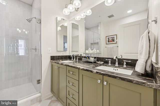 832 SNOWDEN HALLOWELL WAY, Alexandria, VA 22314