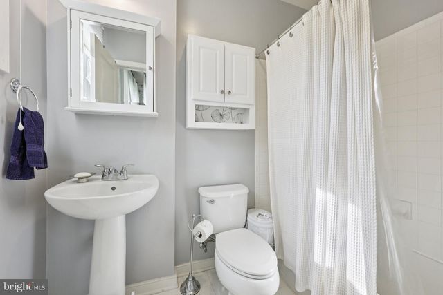 832 SNOWDEN HALLOWELL WAY, Alexandria, VA 22314