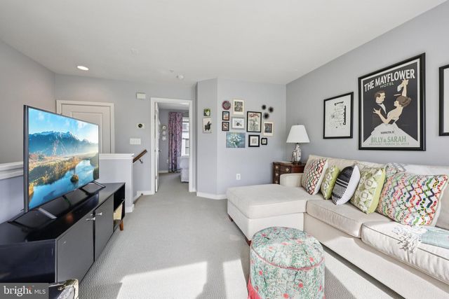 832 SNOWDEN HALLOWELL WAY, Alexandria, VA 22314