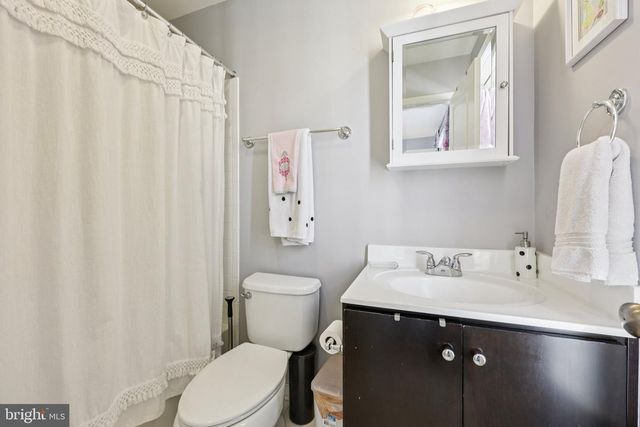 832 SNOWDEN HALLOWELL WAY, Alexandria, VA 22314
