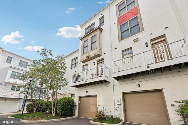 832 SNOWDEN HALLOWELL WAY, Alexandria, VA 22314