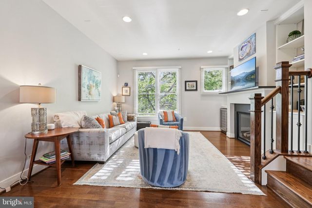 832 SNOWDEN HALLOWELL WAY, Alexandria, VA 22314