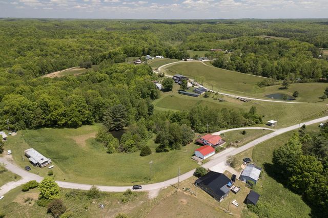 4590 County Road 1002, West Liberty, KY 41472