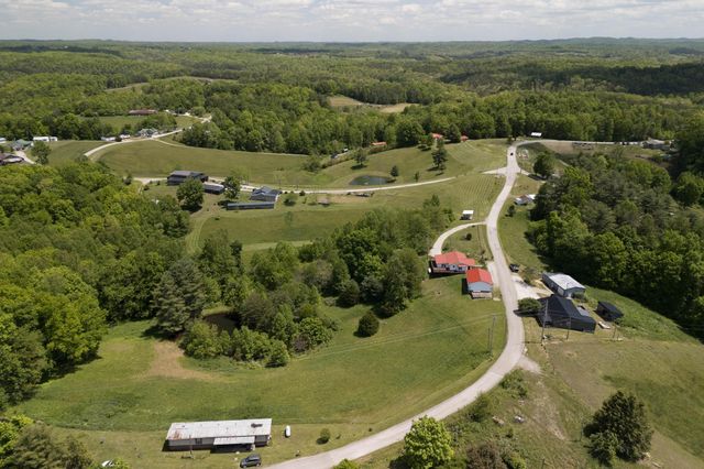 4590 County Road 1002, West Liberty, KY 41472