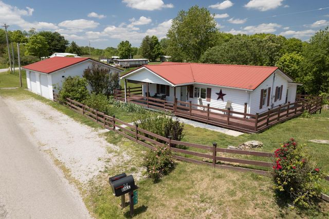 4590 County Road 1002, West Liberty, KY 41472