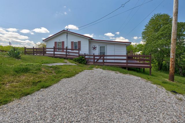 4590 County Road 1002, West Liberty, KY 41472