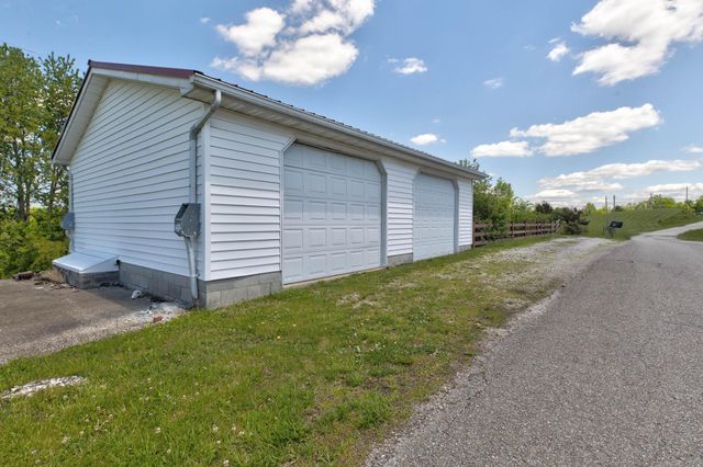 4590 County Road 1002, West Liberty, KY 41472