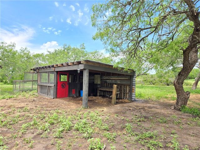 174 Pr Paloma, Sandia, TX 78383