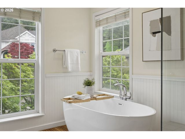 3219 Nw SPENCER St, Portland, OR 97229