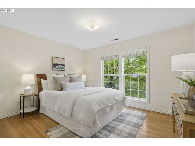 3219 Nw SPENCER St, Portland, OR 97229