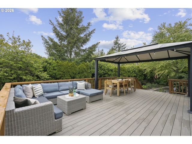 3219 Nw SPENCER St, Portland, OR 97229