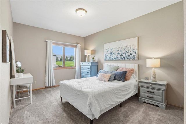 3034 Saddle Brooke Trail, Sun Prairie, WI 53590