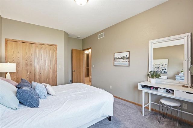 3034 Saddle Brooke Trail, Sun Prairie, WI 53590
