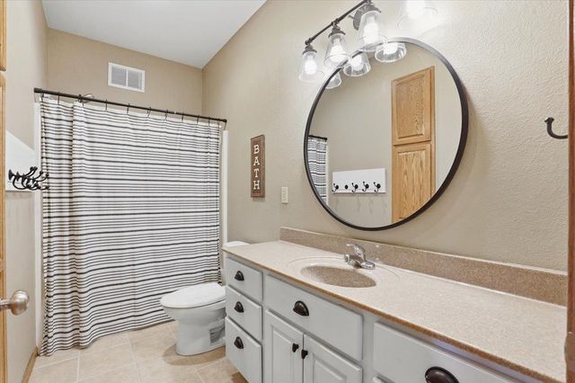 3034 Saddle Brooke Trail, Sun Prairie, WI 53590