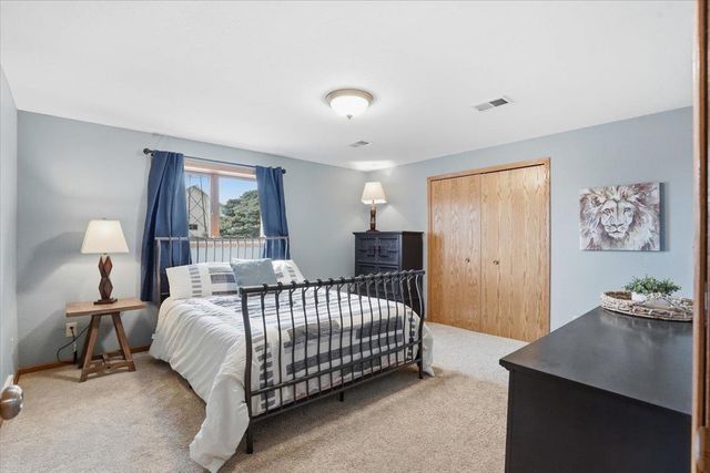 3034 Saddle Brooke Trail, Sun Prairie, WI 53590