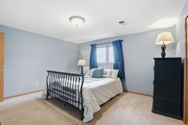 3034 Saddle Brooke Trail, Sun Prairie, WI 53590