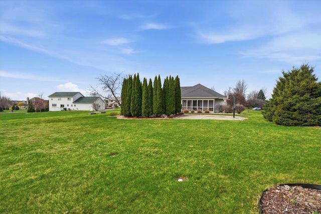 3034 Saddle Brooke Trail, Sun Prairie, WI 53590