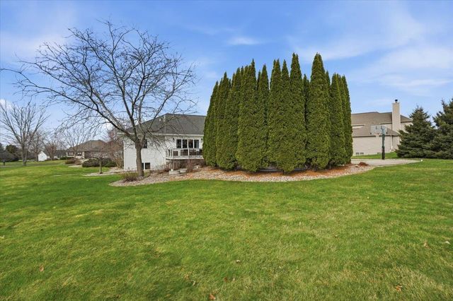 3034 Saddle Brooke Trail, Sun Prairie, WI 53590