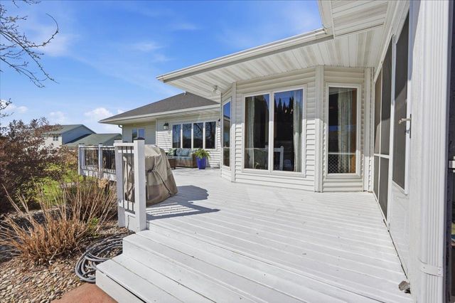 3034 Saddle Brooke Trail, Sun Prairie, WI 53590