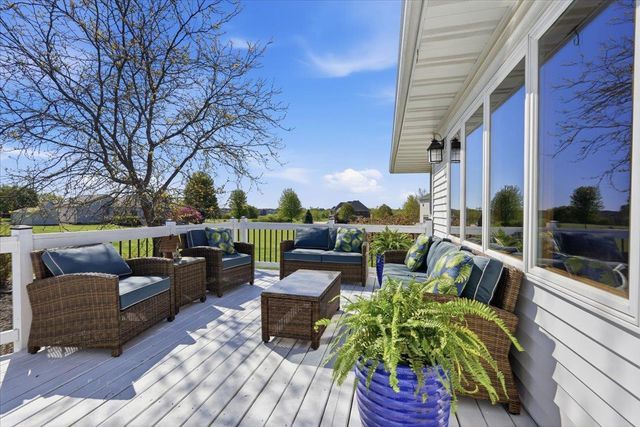 3034 Saddle Brooke Trail, Sun Prairie, WI 53590