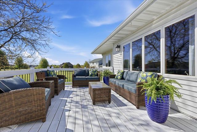 3034 Saddle Brooke Trail, Sun Prairie, WI 53590