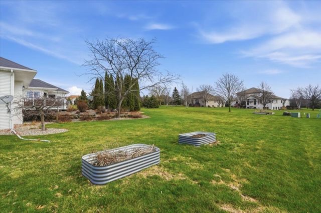 3034 Saddle Brooke Trail, Sun Prairie, WI 53590