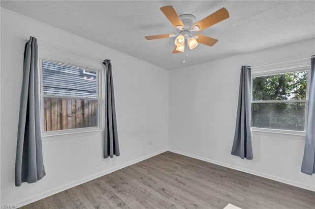 1814 Somerville DR, Hampton, VA 23663