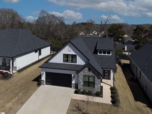 134 Winding Rock Road, Simpsonville, SC 29680