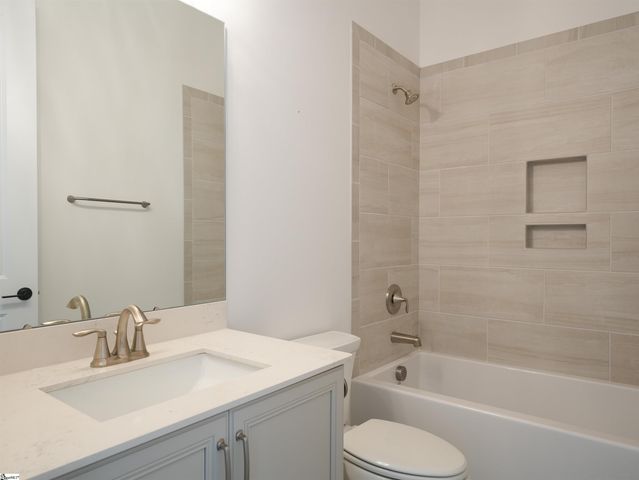 134 Winding Rock Road, Simpsonville, SC 29680