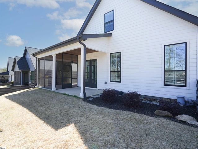 134 Winding Rock Road, Simpsonville, SC 29680