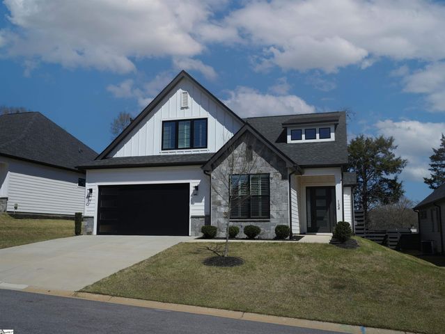 134 Winding Rock Road, Simpsonville, SC 29680