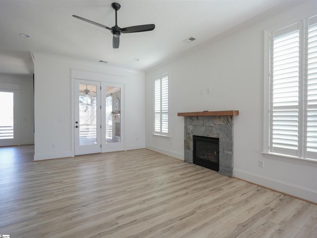 134 Winding Rock Road, Simpsonville, SC 29680