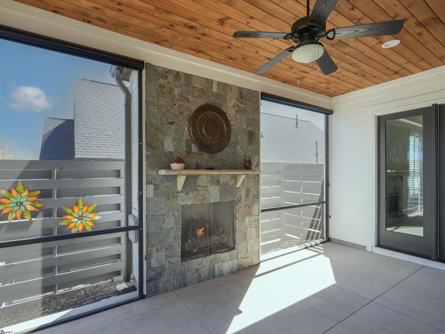 134 Winding Rock Road, Simpsonville, SC 29680