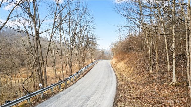 275 NEWMAN ROAD, Buffalo Twp, PA 15323