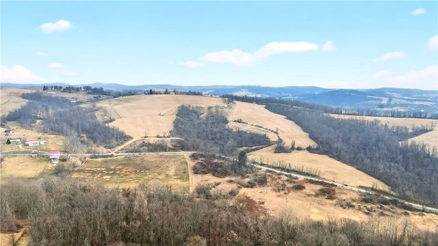 275 NEWMAN ROAD, Buffalo Twp, PA 15323