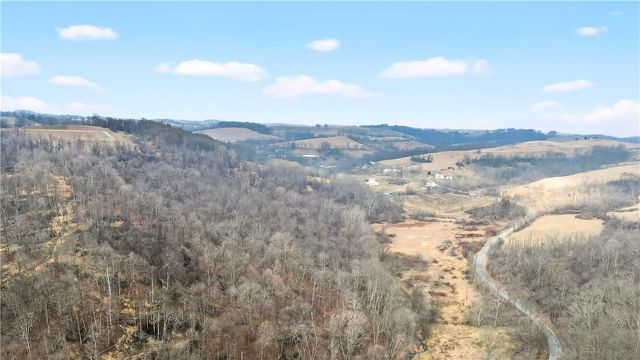 275 NEWMAN ROAD, Buffalo Twp, PA 15323