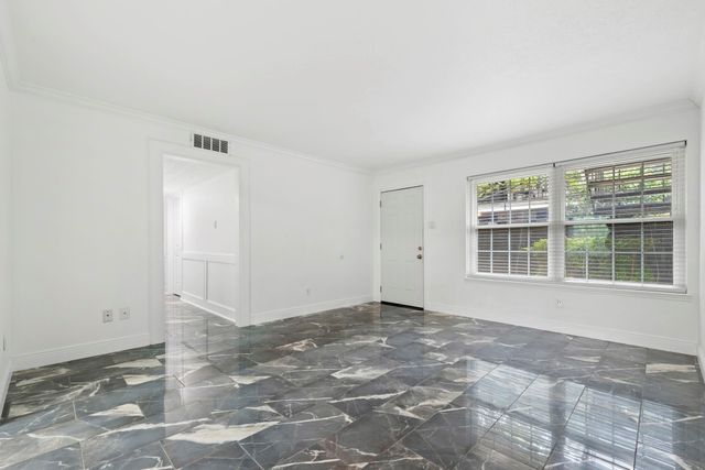 7900 Westheimer Road 121, Houston, TX 77063