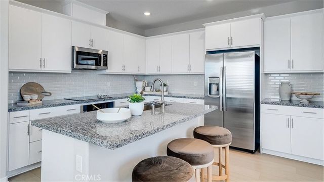 2687 Cloudview Privado, Ontario, CA 91761