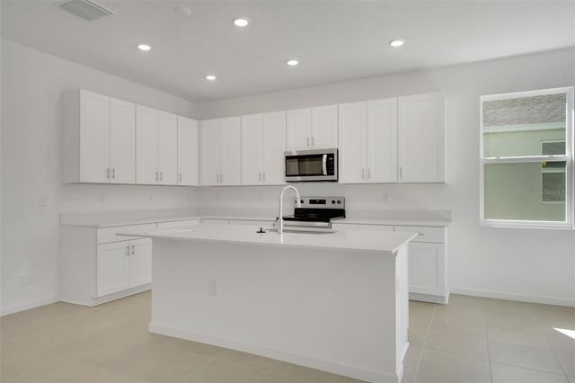 240 MEREDITH BOULEVARD, Winter Haven, FL 33881