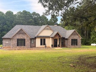 10960 Winrock Road, Mooringsport, LA 71060