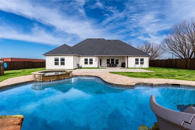1012 Fm 36 N, Greenville, TX 75401