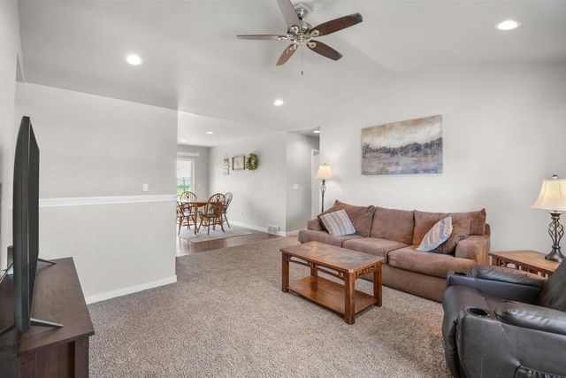 3181 S WEILER ROAD, Kaukauna, WI 54130