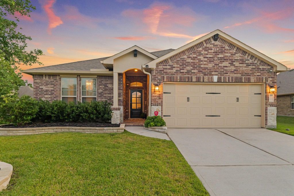 18015 Van Berkel Lane, Houston, TX 77044