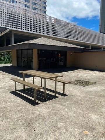 98-080 Uao Place B5, Aiea, HI 96701