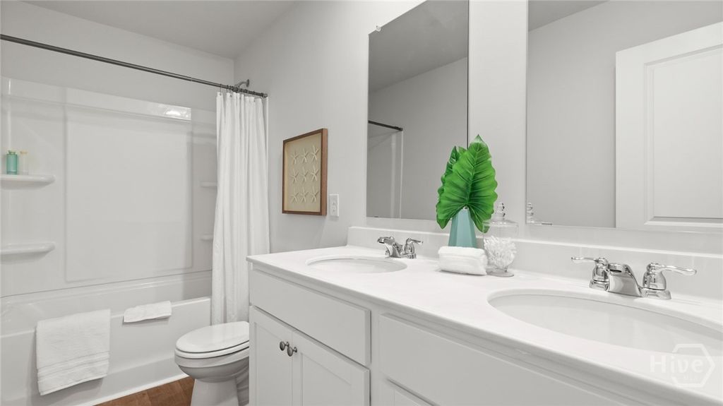 Image 9 of property listing at 110 Lakeside Lane, Rincon, GA 31326