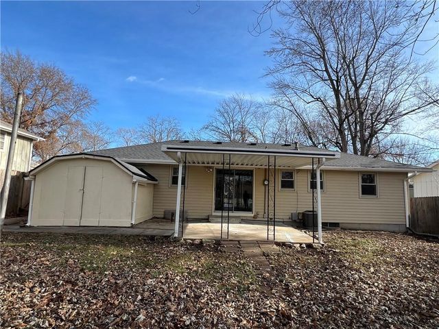 9744 Wallace Avenue, Kansas City, MO 64134