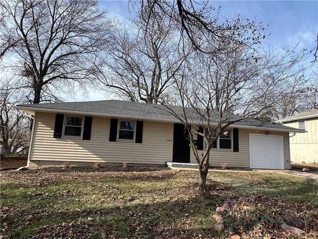 9744 Wallace Avenue, Kansas City, MO 64134