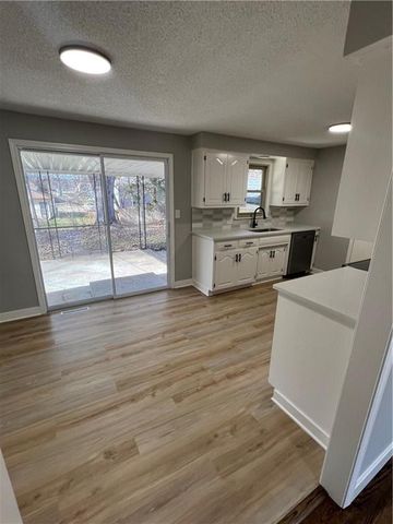 9744 Wallace Avenue, Kansas City, MO 64134