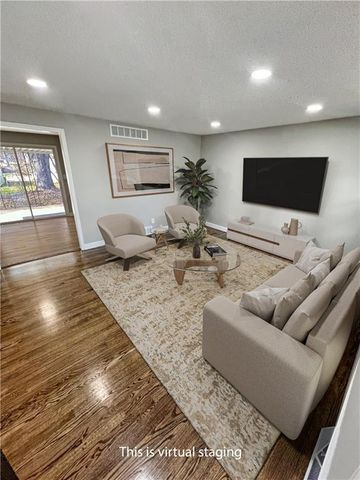 9744 Wallace Avenue, Kansas City, MO 64134